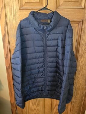 Men's Navy Lightweight Packable Puffer Jacket